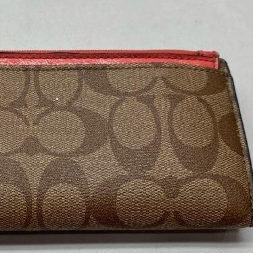 Coach Peyton Long Wallet - Picture 7 of 16